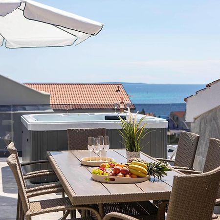 Villa Royal Novalja Bagian luar foto