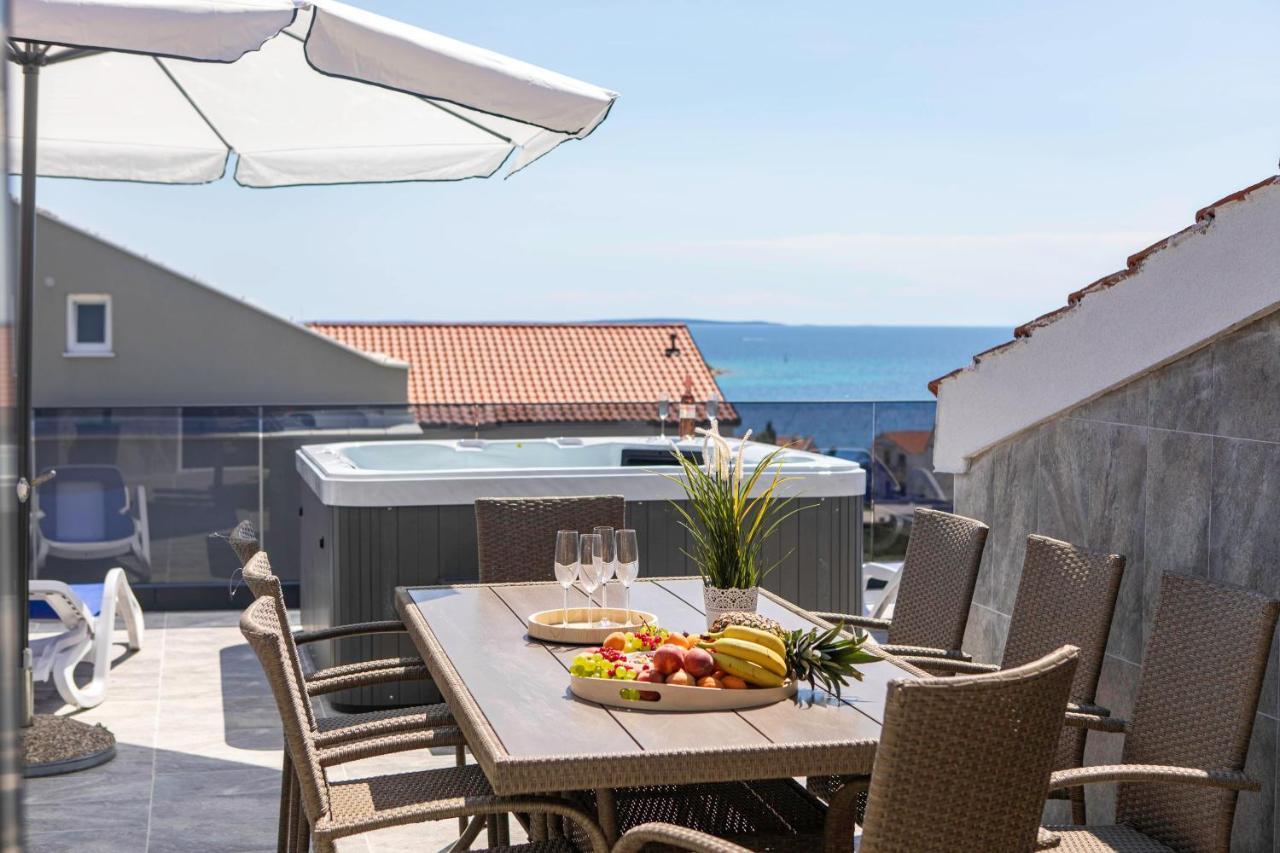Villa Royal Novalja Bagian luar foto