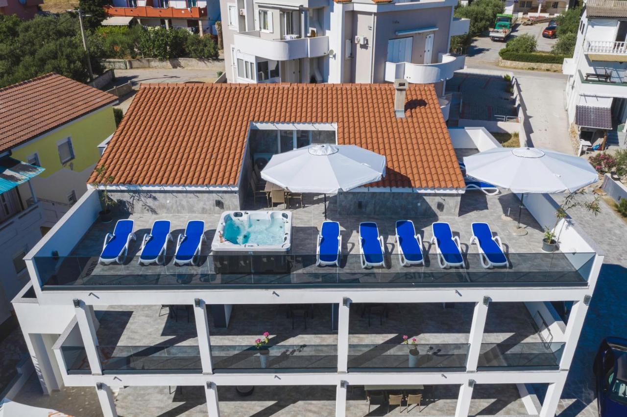 Villa Royal Novalja Bagian luar foto